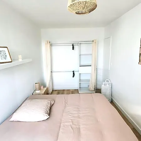 Privee Dans Partage - - Tram A - Wifi - Ref A1 Проживание в семье Сенон